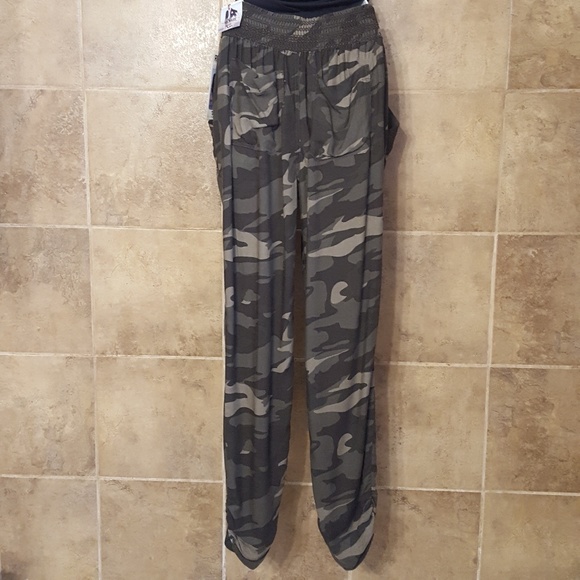 Rewash Camo Pants - Picture 8 of 8